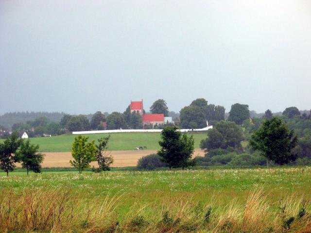 Kirke Værløse - set fra Lejrvej